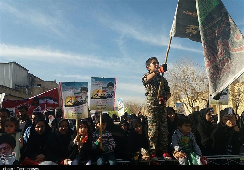 مراسم بزرگداشت 9 دی در شیراز آغاز شد
