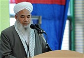 آخوند کمالی: آزادی مذاهب در ایران از برکت وجود مقدس امام راحل است