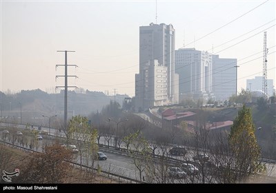  وضعیت هوای تهران ۱۴۰۲/۰۹/۲۶؛ تنفس هوای "ناسالم برای گروه‌ها حساس" 