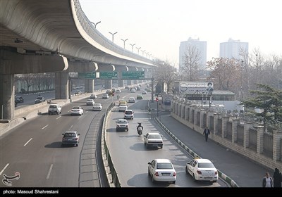  وضعیت هوای تهران ۱۴۰۲/۰۹/۲۵؛ تنفس هوای "ناسالم" در نخستین روز هفته 
