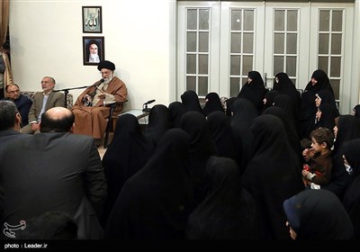دیدار جمعی از خانواده‌های شهدا با مقام معظم رهبری