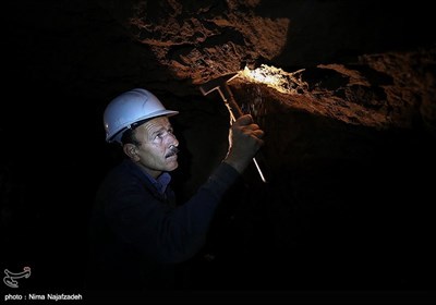 معدن فیروزه نیشابور در ۵۵ کیلومتری شمال‌غربی نیشابور، در جاده قدیم سبزوار و در روستای «معدن» قرار دارد که به‌طور تقریبی از هر تن سنگ فیروزه خام این معدن ۸ تا ۱۰ کیلوگرم فیروزه به‌دست می‌آید
