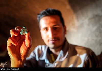  فیروزه نیشابور از کهن‌ترین معادن فیروزه جهان است که از ۲۰۰۰ سال پیش از آن سنگ فیروزه استخراج می‌شود.