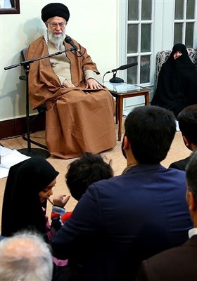دیدار جمعی از خانواده‌های شهدا با رهبر معظم انقلاب