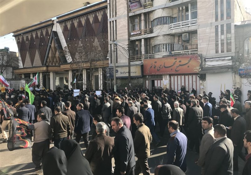 راهپیمایی مردمی علیه هنجارشکنان روزهای اخیر در استان کرمانشاه آغاز شد