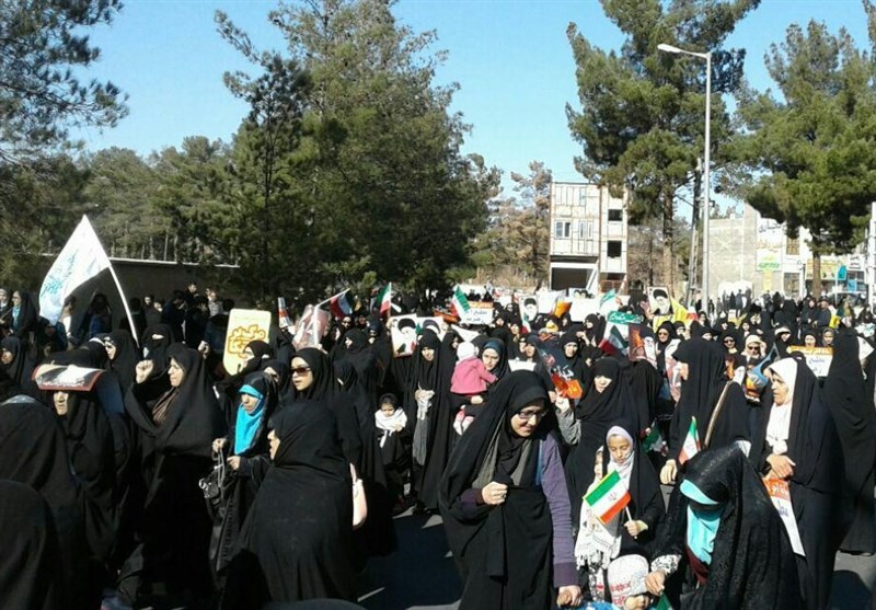 عبادی: تحریم‌ها و فتنه‌ها نخواهند توانست جلوی پیشرفت ایران را بگیرد