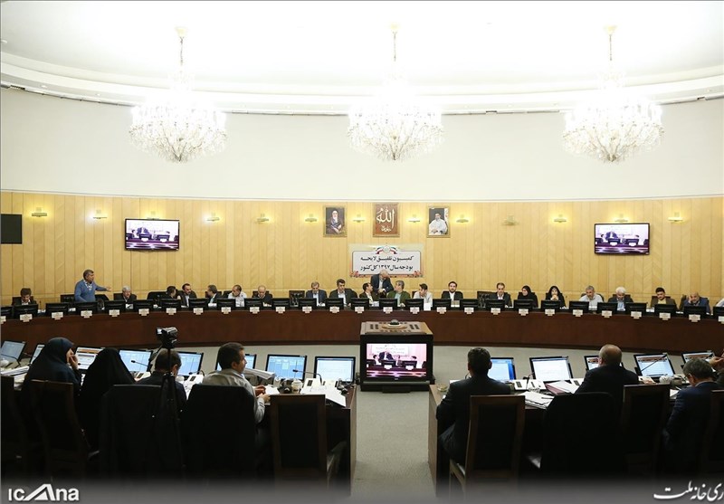 دستور ویژه لاریجانی به کمیسیون تلفیق درباره جوایز صادراتی