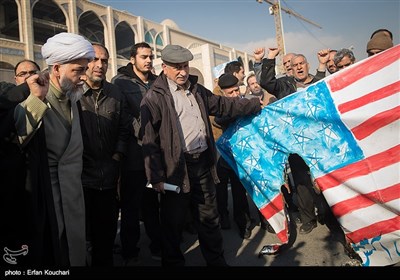 مظاهرات فی طهران تندد بالفوضى والاغتشاشات وداعمة للأمن والاستقرار فی البلاد