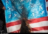 رسانه صهیونیست: آمریکا و اسرائیل باید معترضان ایران را مسلح کنند