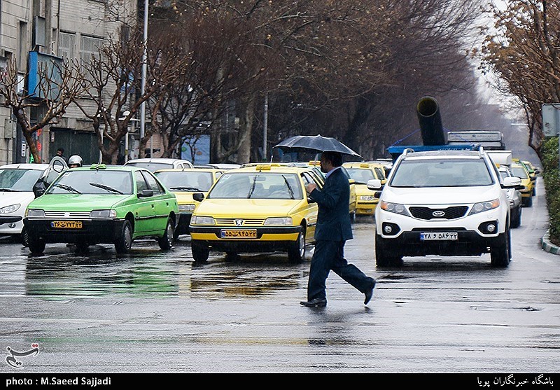 افزایش ترافیک در بزرگراه‌ها و خیابان‌های اصلی تهران