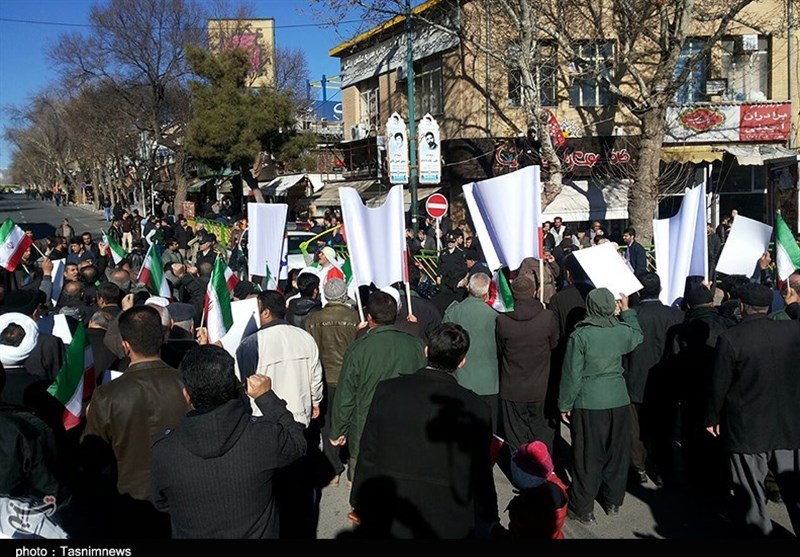 راهپیمایی مردم انقلابی کردستان در محکومیت اغتشاشات اخیر