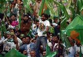 اخبار انتخابات پاکستان؛ سومین رقابت نزدیک «حزب نواز و تحریک انصاف» به پیروزی حزب نواز منجر شد