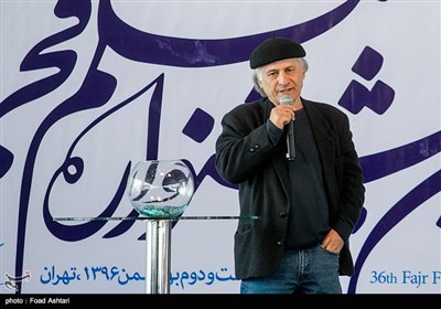 خسرو معصومی در مراسم قرعه‌کشی سی‌و‌ششمین دوره جشنواره فیلم فجر