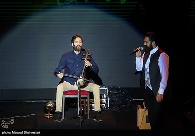 کنسرت علی زندوکیلی در اولین شب سی‌وسومین جشنواره موسیقی فجر