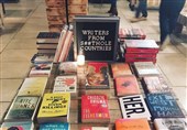 واکنش جالب یک کتابفروشی در نیویورک به توهین ترامپ علیه مهاجران آفریقایی‌