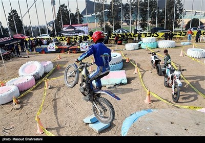 ایران کے دارالحکومت تہران میں ٹریلز موٹرسائیکل مقابلے