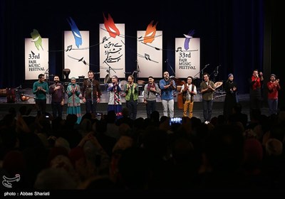 گروه رستاک در چهارمین شب سی‌وسومین جشنواره موسیقی فجر 
