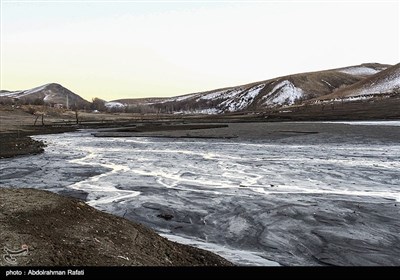 کاهش سطح آب سد اکباتان - همدان