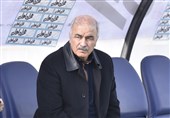 آذرنیا: بهتر است لیگ برتر تعطیل شود/ نگران فصل نقل‌وانتقالات نیستیم