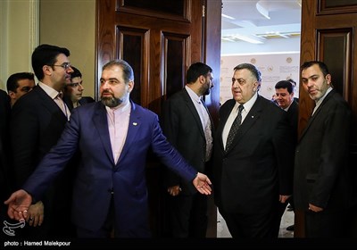 ورود حموده یوسف صباغ رئیس مجلس سوریه به محل دیدار با علی لاریجانی رئیس مجلس شورای اسلامی
