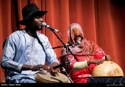 ششمین شب سی‌وسومین جشنواره موسیقی فجر با اجرای گروه سادیو سانتو و بینتا از سنگال