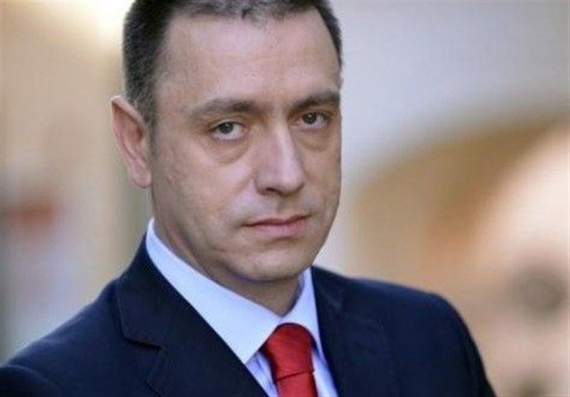 Incumbent Defense Minister Appointed Romania&apos;s Acting PM