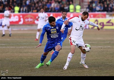 دیدار تیم‌های فوتبال پدیده و استقلال - مشهد