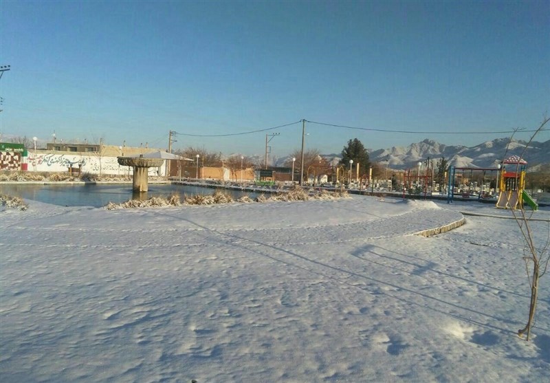 کاهش 50 درصدی بارش باران در شهرستان اردستان