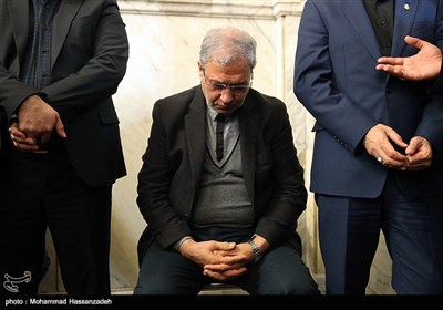 علی ربیعی وزیر تعاون، کار و رفاه اجتماعی در مراسم بزرگداشت جانباختگان نفتکش سانچی