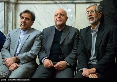 غلامعلی حدادعادل و بیژن زنگنه وزیر نفت و عباس آخوندی در مراسم بزرگداشت جانباختگان نفتکش سانچی