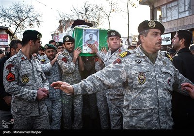 تشییع شهید بیژن زارع تکاور نیروی دریایی ارتش در انزلی