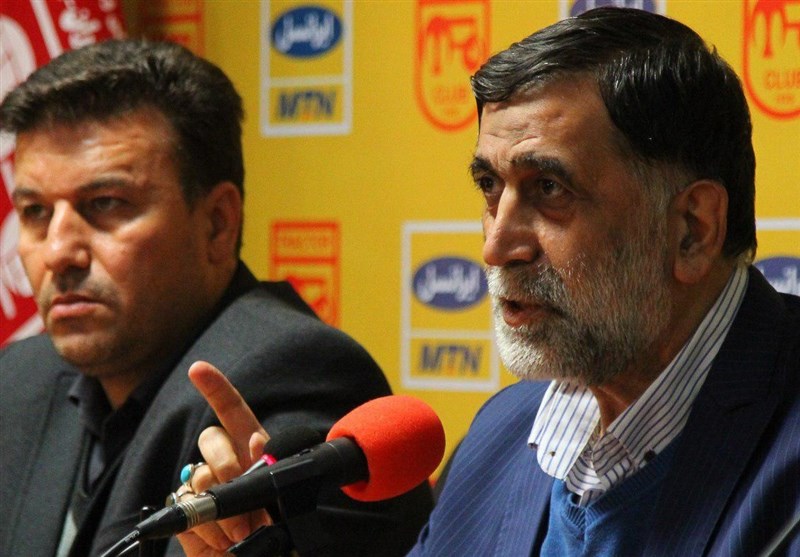 درخواست آجورلو از محمودی: گزارش دهید چرا بازیکنان تراکتورسازی مصدوم می‌شوند
