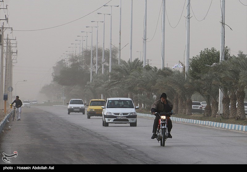 گرد و غبار شدید استان کرمان را فرا گرفت