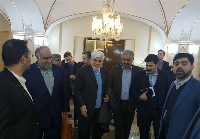 جمعی از نمایندگان مجلس برای بازدید از مناطق زلزله‌زده وارد کرمانشاه شدند