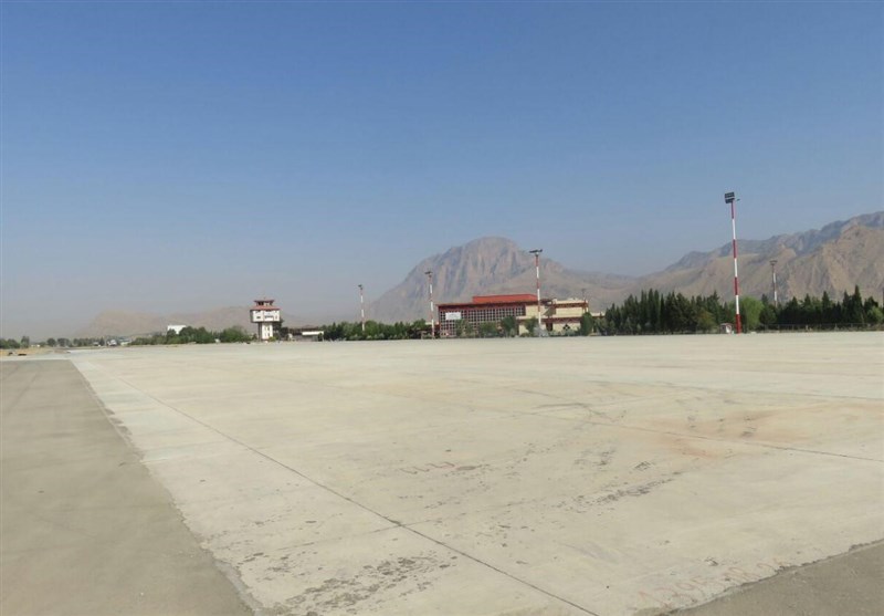 طرح توسعه باند فرودگاه خرم آباد دهه فجر افتتاح می‌شود