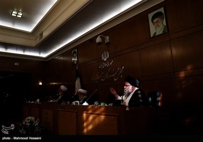 آیت الله احمد خاتمی در سومین جلسه مشترک هیئت‌رئیسه و کمیسیون‌های داخلی مجلس خبرگان رهبری 