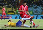 نورمحمدی: چرا در بازی‌های 6 امتیازی باید از داوری ضربه بخوریم؟!/ اشتباهات داوری اجازه دهد در لیگ برتر می‌مانیم