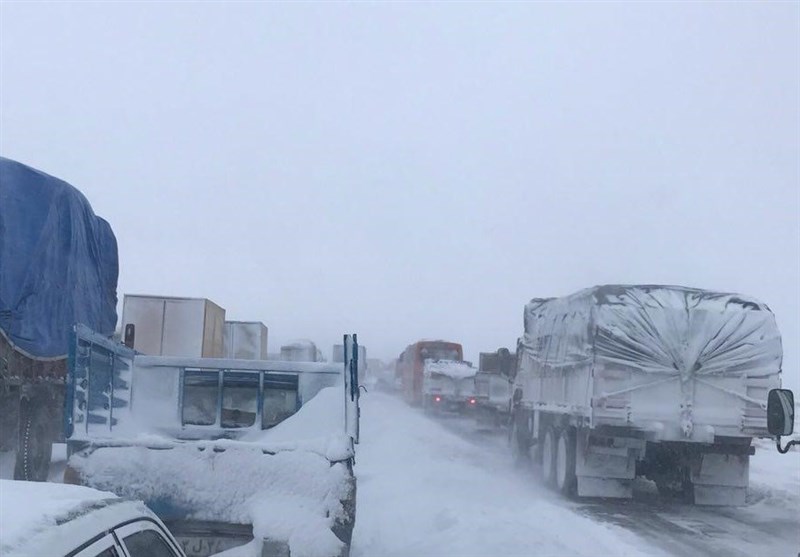 بازگشایی محور کرج ــ تهران تا 4 ساعت آینده