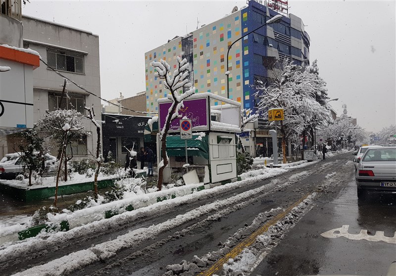 برف در تهران| خواب زمستانی مدیران شهری در شب برفی تهران + عکس