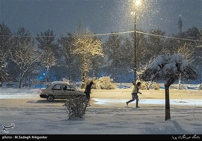 ایران کے شہر کرج میں شدید برفباری