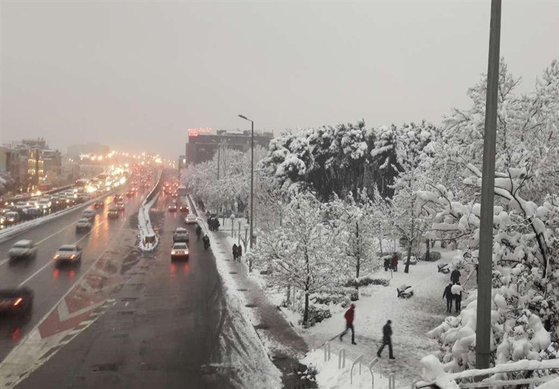 بررسی عملکرد شهرداری تهران در برف اخیر