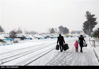 برفباری کے بعد مشہد ایئرپورٹ کی چند تصاویر