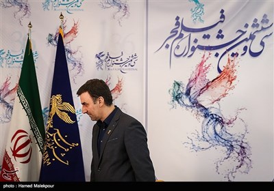 ابراهیم داروغه‌زاده دبیر سی و ششمین جشنواره فیلم فجر در پایان نشست خبری