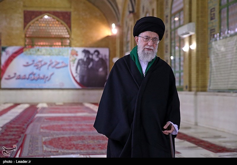 Iran Leader Pays Tribute to Imam Khomeini ahead of Revolution Anniversary