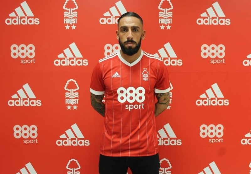 Nottingham Forest Signs Iran’s Ashkan Dejagah