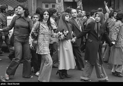 انقلاب اسلامی ایران کیمرے کی آنکھ سے