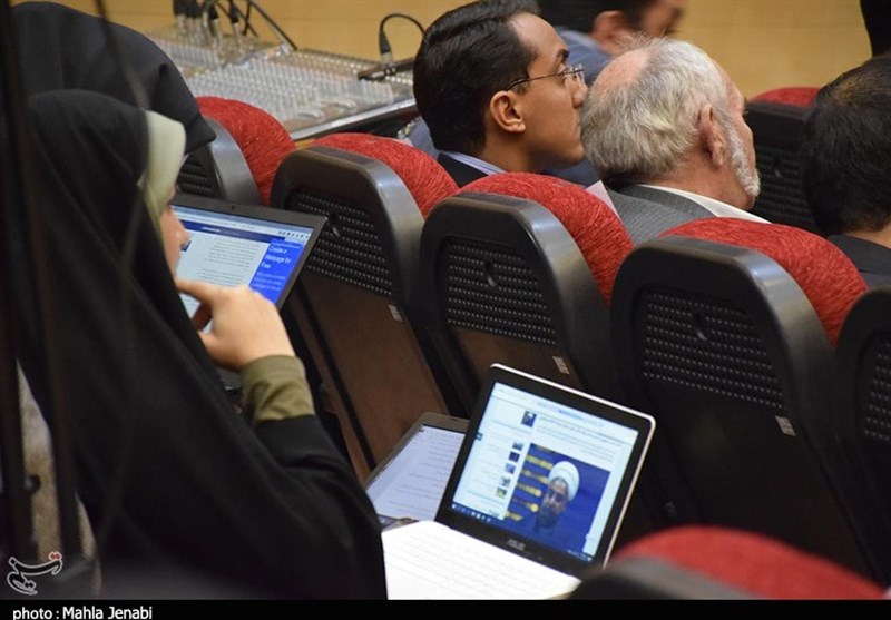 نشست خبری رئیس جمهور در کرمان