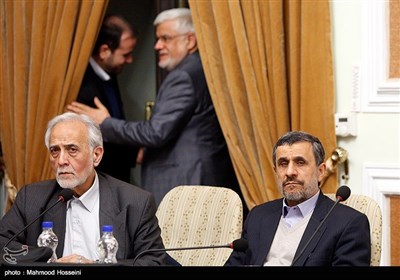  احمدی نژاد، عارف و داودی در جلسه مجمع تشخیص مصلحت نظام