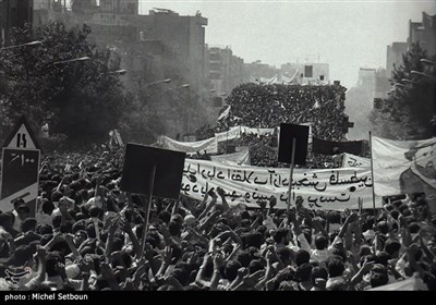 Iran's 1979 Islamic Revolution in Photos