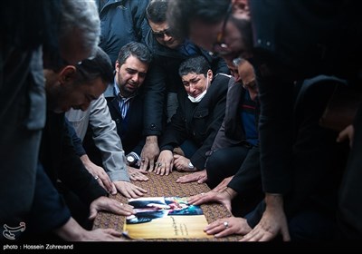 تشییع پیکر زنده‌یاد رضا مقدسی فعال رسانه‌ای